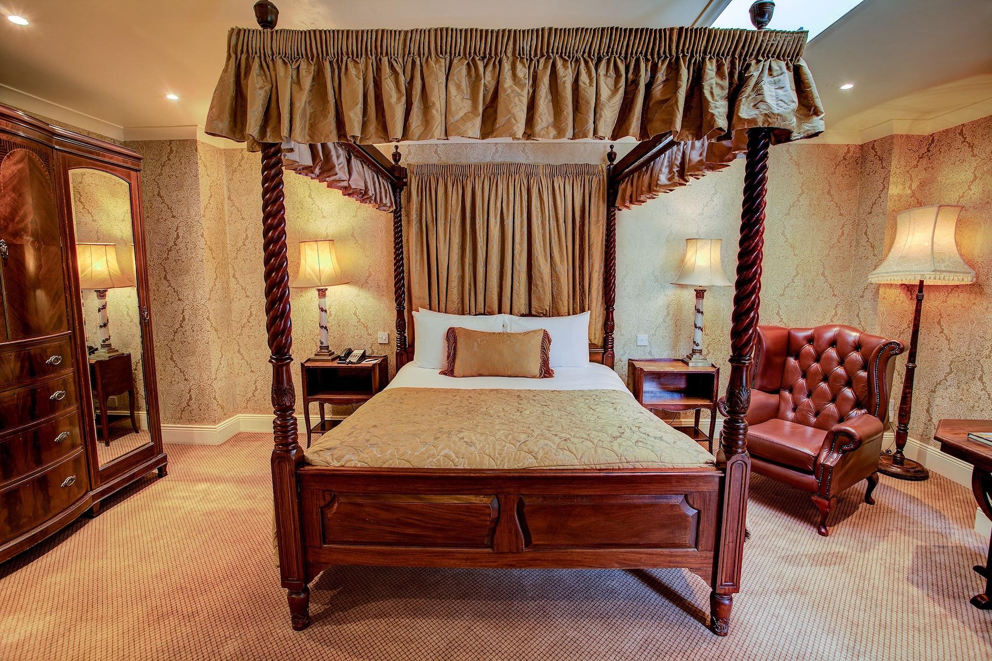 Finnstown Castle Hotel Lucan Exteriör bild