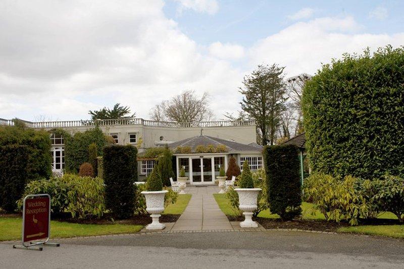 Finnstown Castle Hotel Lucan Exteriör bild
